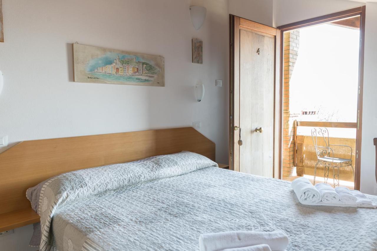 Ara Dei Pre, Terre Marine Hotel Vezzano Ligure Bagian luar foto